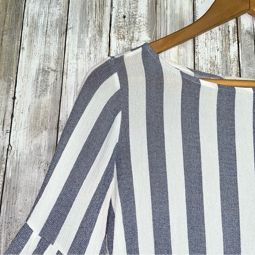 Oddy Stripe Ruffle Sleeve Blouse - Picture 4 of 7